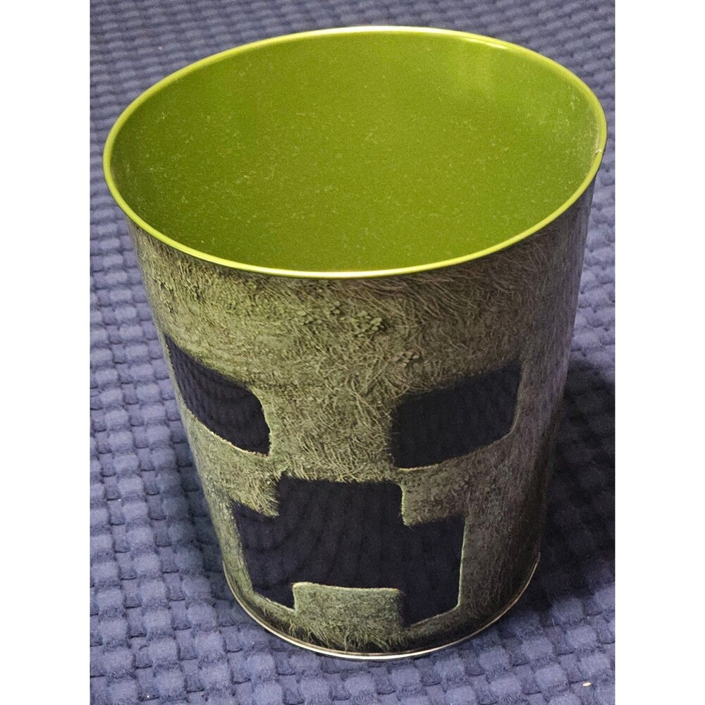 A Minecraft Movie Creeper Popcorn Bucket Tin 130 oz Theater Collectible 2025